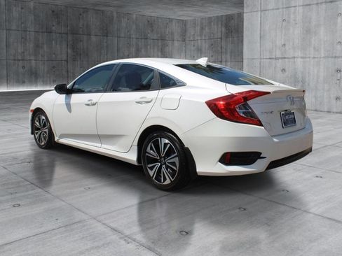Used 2016 Honda Civic EX-T image 4