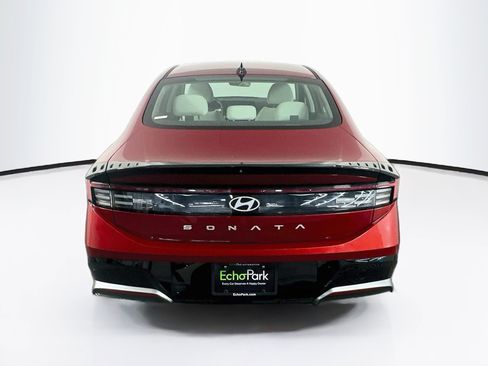 Used 2025 Hyundai Sonata SEL FWD image 7