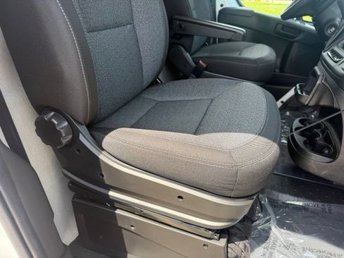 New 2026 RAM ProMaster 2500 w/ Convenience Group FWD image 8