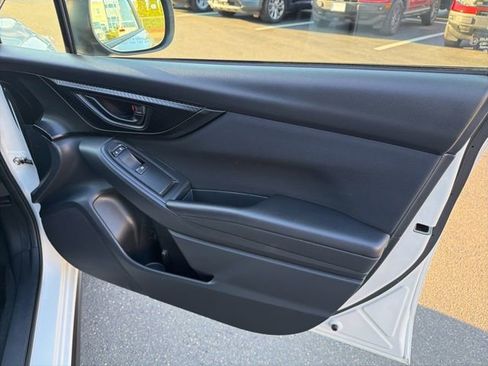 Used 2021 Subaru Crosstrek 2.0i AWD/4WD image 10
