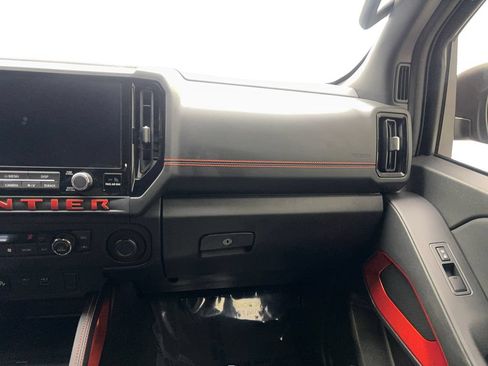 Used 2025 Nissan Frontier PRO-4X w/ Interior Protection Package AWD/4WD image 60