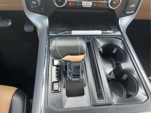 Used 2023 Ford F150 Lariat w/ Equipment Group 502A High image 45