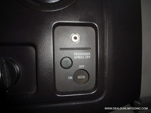 Used 2014 Ford E-250 and Econoline 250 w/ Power Group image 12