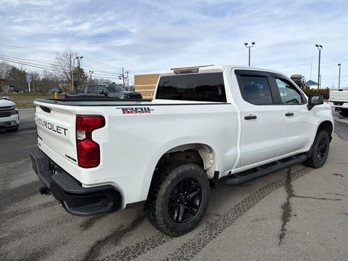 Used 2022 Chevrolet Silverado 1500 Custom Trail Boss w/ LPO, Dark Essentials Package image 6