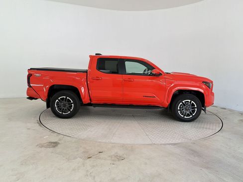Used 2024 Toyota Tacoma TRD Sport w/ TRD Sport Premium Package RWD image 8