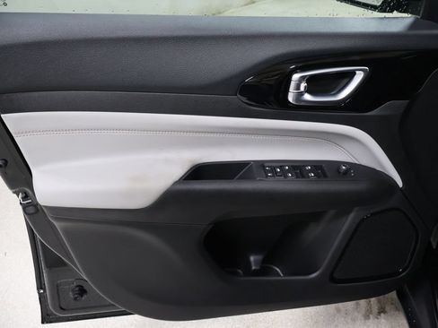 New 2026 Jeep Compass Limited AWD/4WD image 11
