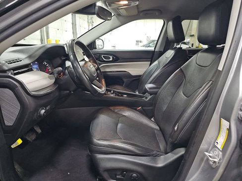 Used 2022 Jeep Compass Limited image 3