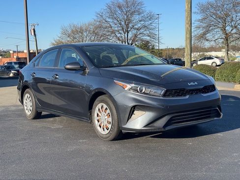 Used 2024 Kia Forte LX image 1