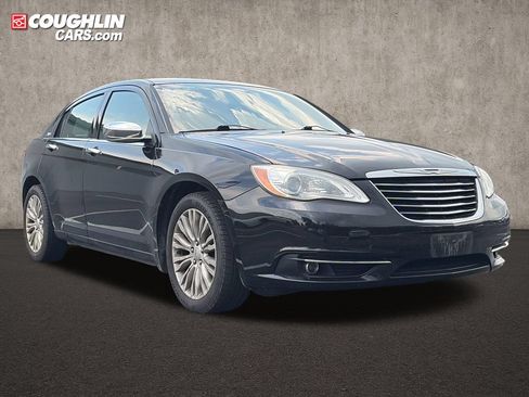 Used 2012 Chrysler 200 Limited FWD image 1