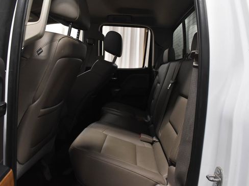 Used 2015 GMC Sierra 1500 SLT w/ SLT Preferred Package image 4