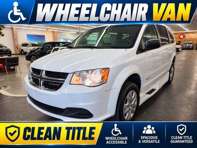 Used 2016 Dodge Grand Caravan SE w/ Quick Order Package 29E SE FWD image 1