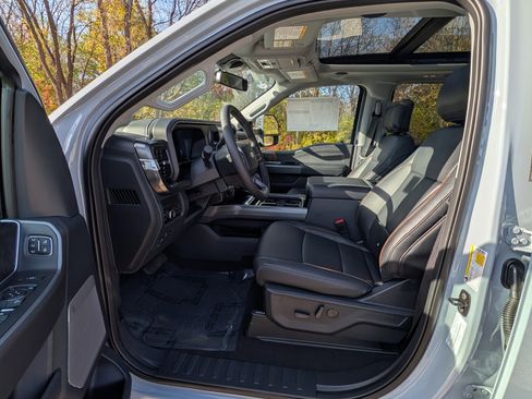 New 2026 Ford F350 Lariat w/ Lariat Ultimate Package image 5