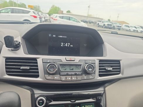 Used 2014 Honda Odyssey EX-L image 26