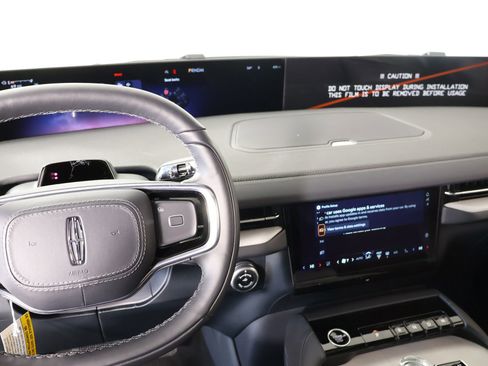 New 2026 Lincoln Navigator Reserve w/ Jet Appearance Package image 5