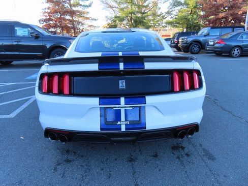 Used 2016 Ford Mustang Shelby GT350 w/ Technology Package image 6