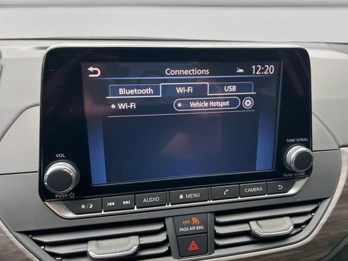 Used 2025 Nissan Altima 2.5 SV FWD image 20