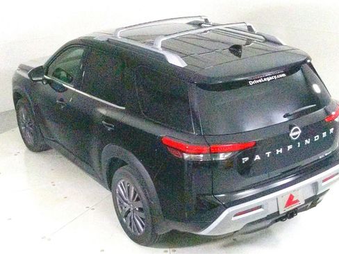 Certified 2023 Nissan Pathfinder SL w/ SL Premium Package image 14