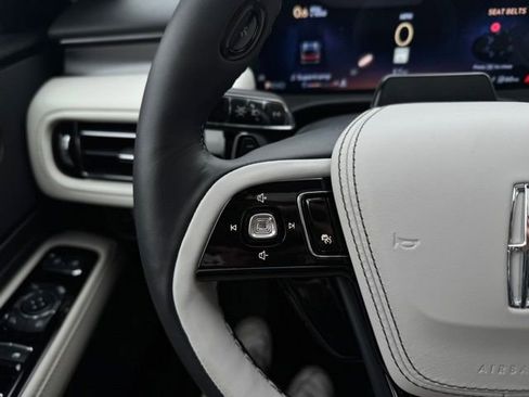 New 2026 Lincoln Aviator Reserve AWD/4WD image 26