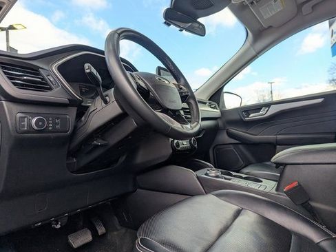 Used 2022 Ford Escape SEL image 24