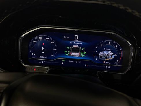 Used 2024 Chevrolet Silverado 3500 High Country w/ Technology Package AWD/4WD image 19