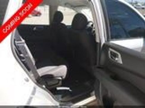 Used 2020 Nissan Pathfinder S AWD/4WD image 5