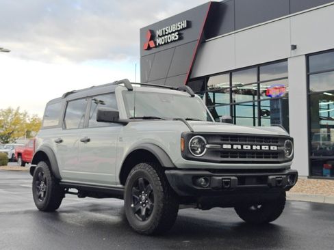 Used 2024 Ford Bronco Black Diamond image 1