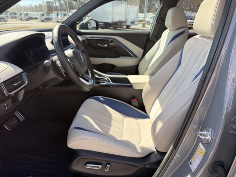Certified 2025 Acura ADX A-Spec image 16
