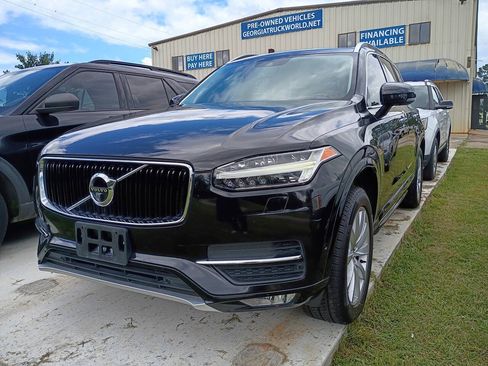 Used 2017 Volvo XC90 T6 Momentum w/ Vision Package AWD/4WD image 1