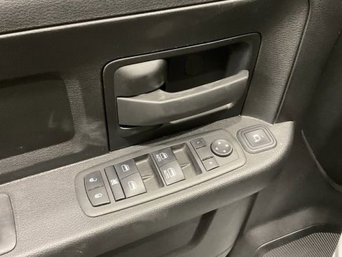 Used 2024 RAM 2500 Tradesman w/ Chrome Appearance Group image 7