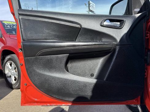 Used 2017 Dodge Journey Crossroad w/ Popular Equipment Group FWD image 15