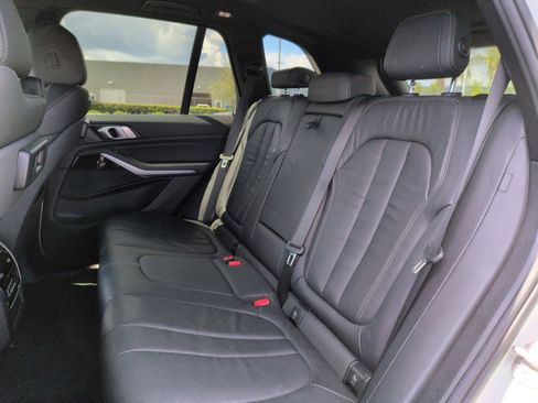 Used 2019 BMW X5 xDrive40i w/ Convenience Package image 31