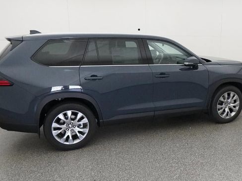 New 2026 Toyota Grand Highlander Limited image 10