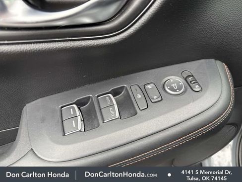 Used 2024 Honda HR-V Sport image 12