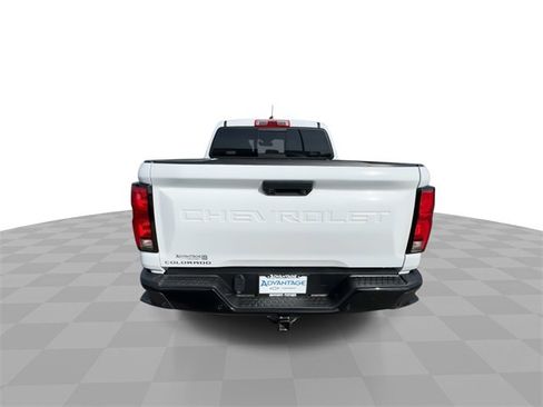Used 2024 Chevrolet Colorado Z71 w/ Z71 Convenience Package 2 image 7