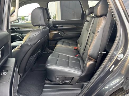 Used 2024 Kia Telluride EX AWD/4WD image 16