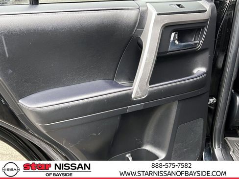 Used 2024 Toyota 4Runner SR5 AWD/4WD image 11