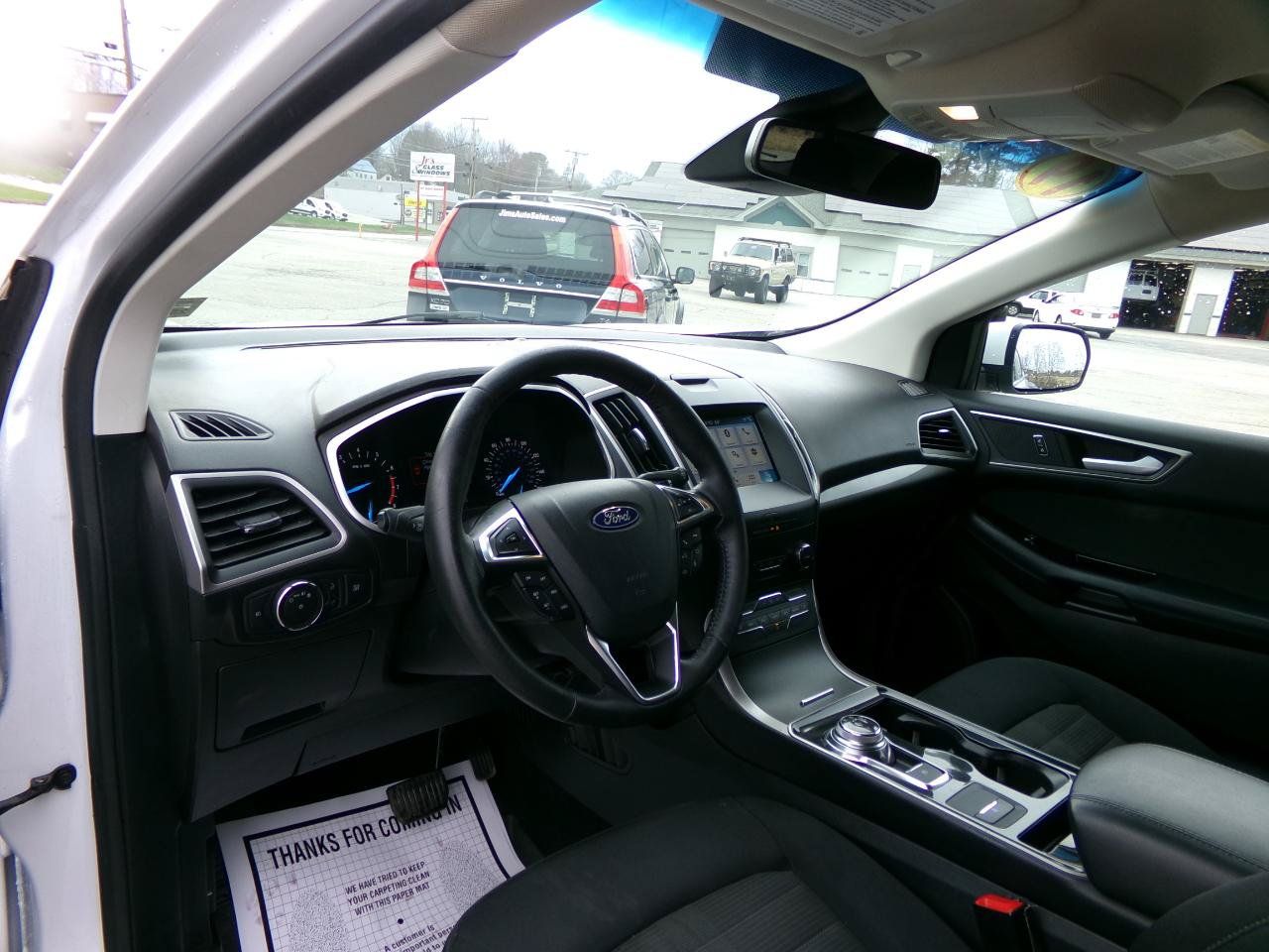 Used 2019 Ford Edge SEL FWD image 12