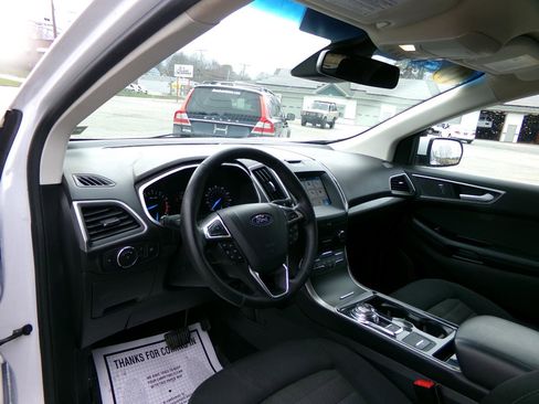 Used 2019 Ford Edge SEL FWD image 12