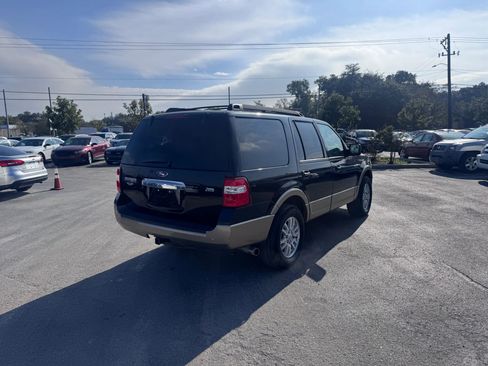 Used 2013 Ford Expedition XLT image 5