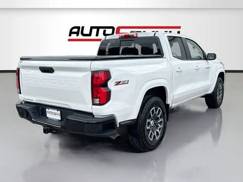 Used 2024 Chevrolet Colorado Z71 w/ Z71 Convenience Package 2 AWD/4WD image 7