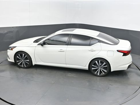 Used 2021 Nissan Altima 2.5 SR w/ SR Premium Package FWD image 35
