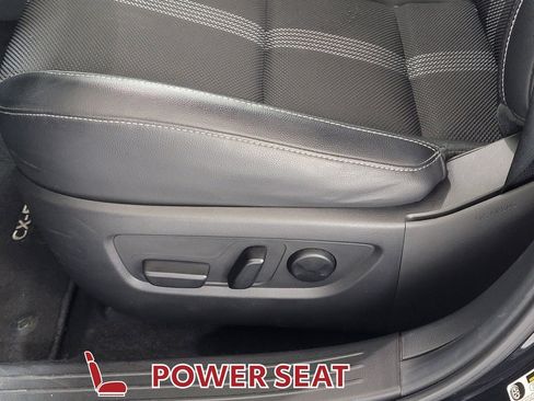 Used 2024 MAZDA CX-50 AWD 2.5 S w/ Preferred Package image 17