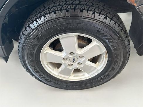 Used 2012 Ford Escape XLT FWD image 28