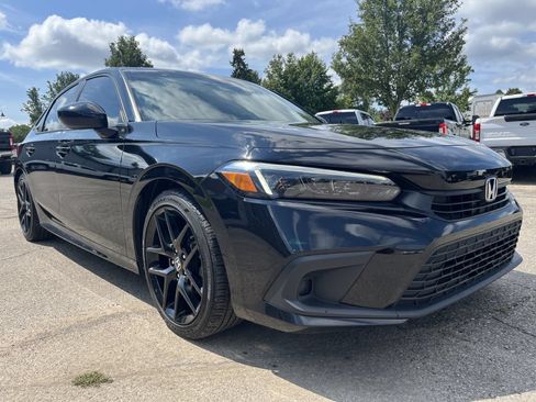Used 2022 Honda Civic Sport image 4