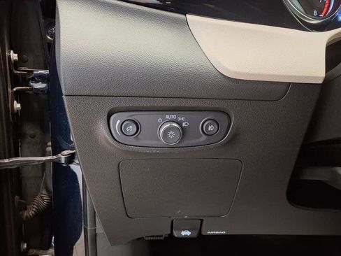 Used 2021 Buick Encore GX Preferred w/ Sport Touring Package image 19