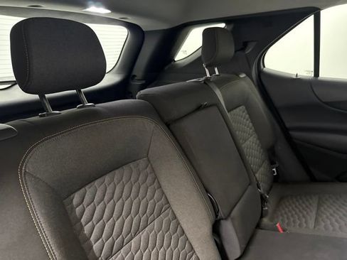Used 2018 Chevrolet Equinox LT FWD image 21