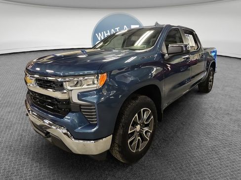 Certified 2024 Chevrolet Silverado 1500 LT AWD/4WD image 9