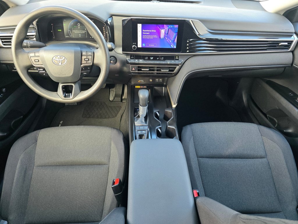 Used 2025 Toyota Camry LE FWD image 18
