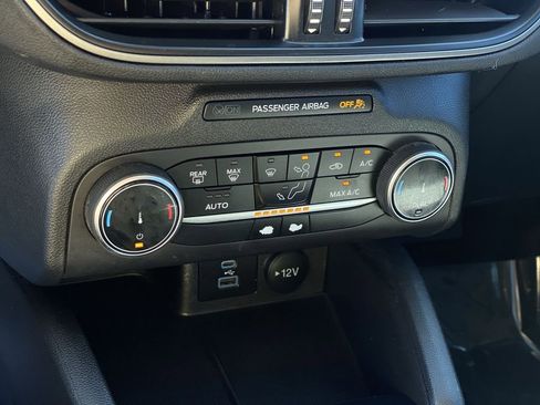 Used 2023 Ford Escape Active image 14