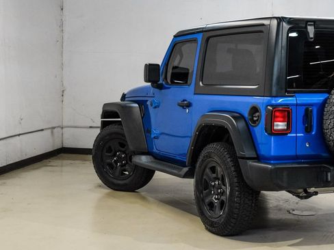 Used 2022 Jeep Wrangler Sport AWD/4WD image 13